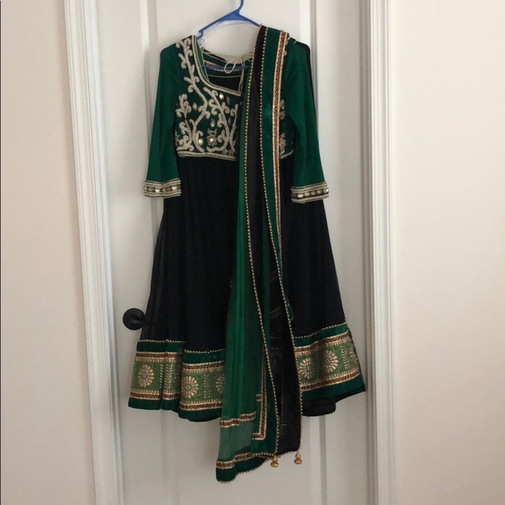 Ombré green-black Lehenga